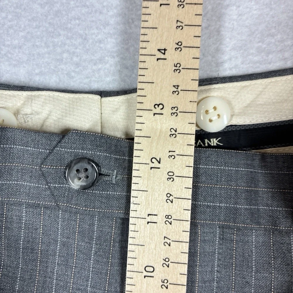 Jos. A Bank Signature Men's Wool Gray Pinstripe Suit 2 Piece 42R 35x30